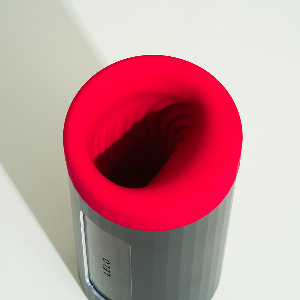 F1S V3 de Lelo Masturbateur contrôlé par IA - Rouge