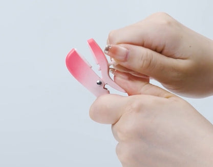 Pinces à seins vibrantes connectées Gemini de Lovense